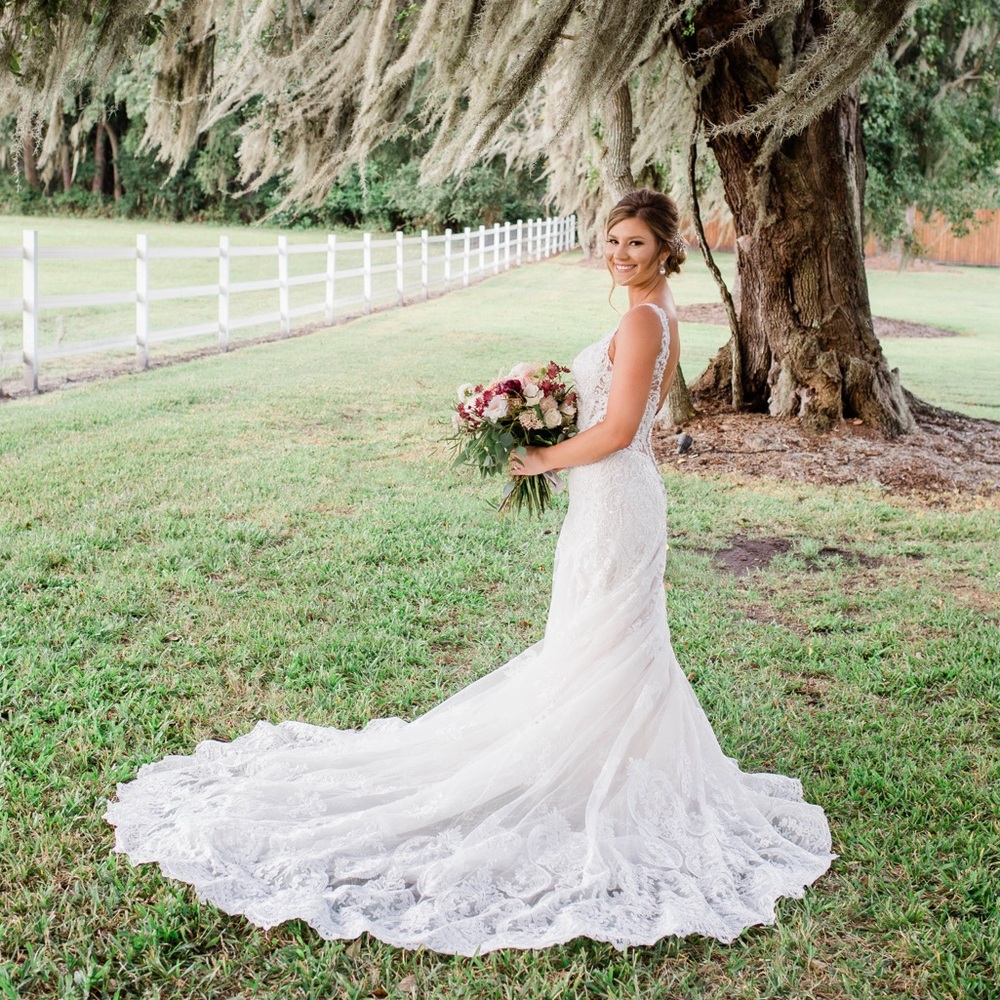 Allure Couture Bridal Wedding Dress C504